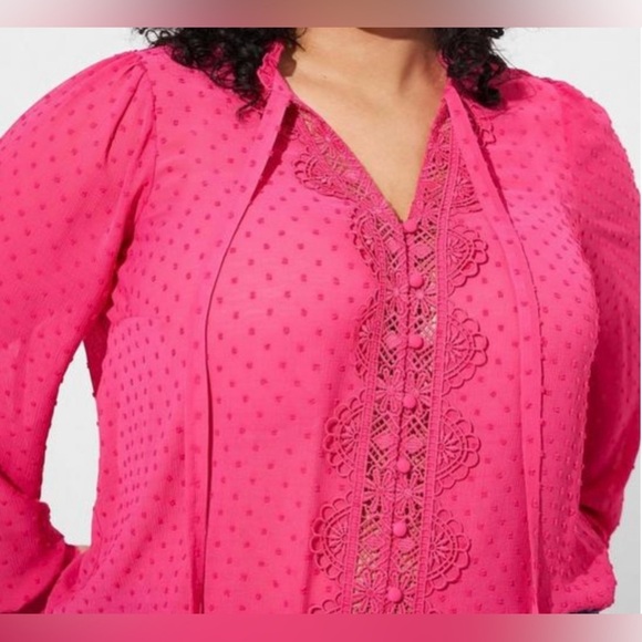 NWT Torrid Women’s Plus Size Chiffon Dot Blouse, Size 2X, Pink - Picture 4 of 7